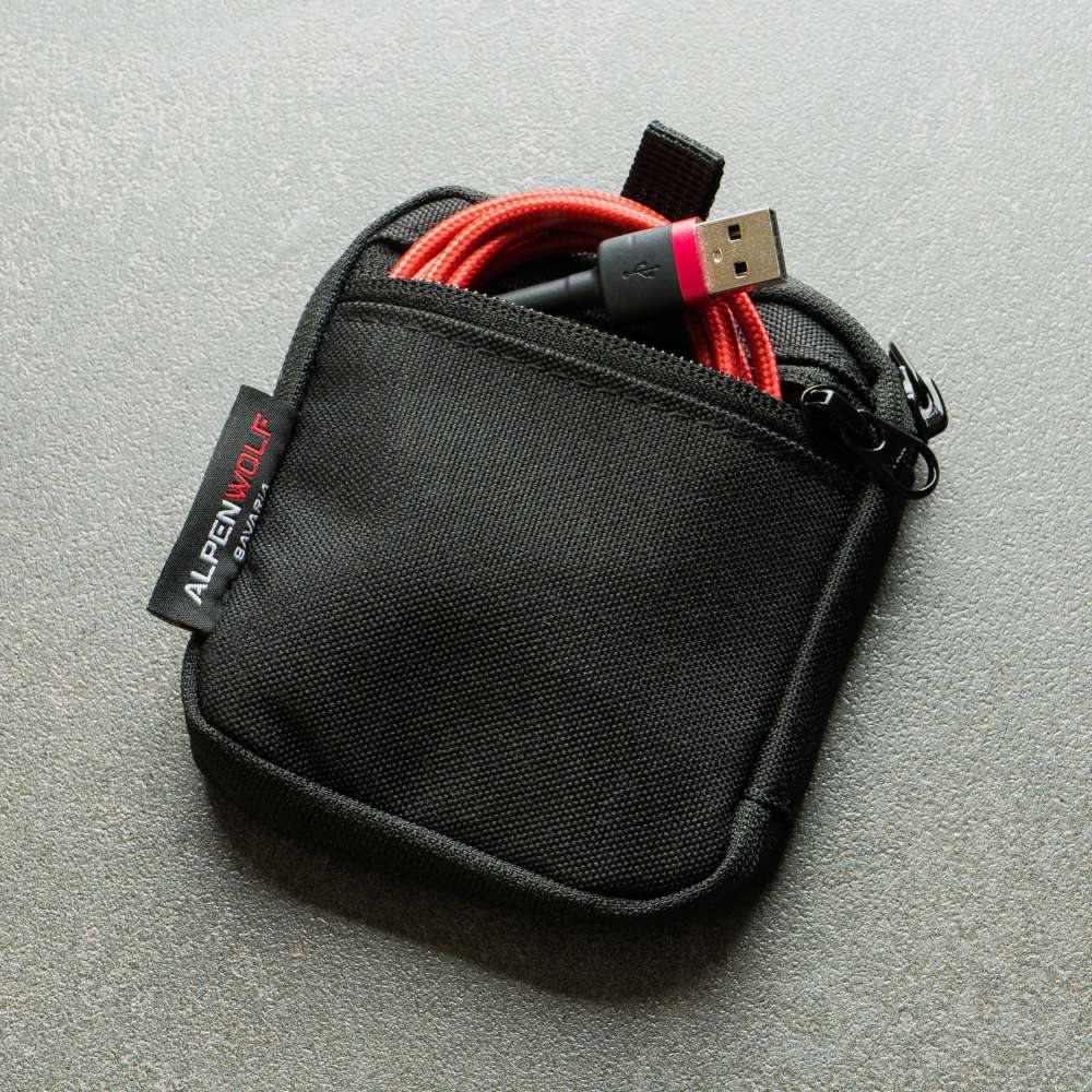 ALPENWOLF EDC-TASCHE NOVA – kompakter Organizer mit Reißverschluss