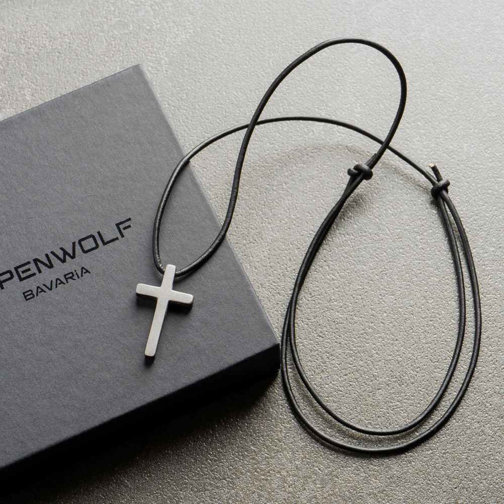 ALPENWOLF Halskette Kreuz – schwarze Lederkette mit Edelstahl-Kreuz