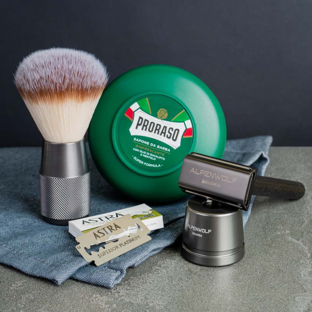 Rasur Geschenkset – ALPENWOLF Hobel, Pinsel &amp; Proraso