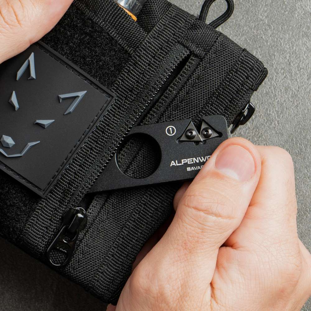 ALPENWOLF Messerschärfer – 2-Stufen Pocket Sharpener für unterwegs