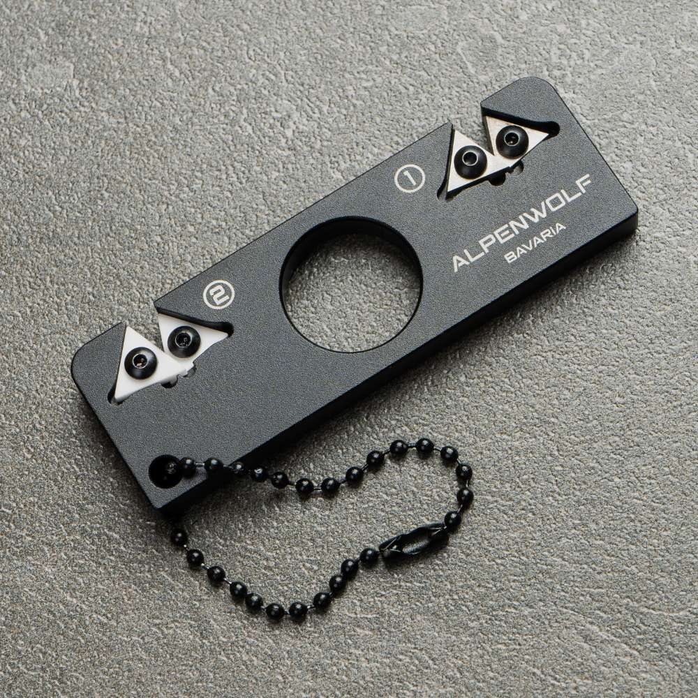 ALPENWOLF Messerschärfer – 2-Stufen Pocket Sharpener für unterwegs