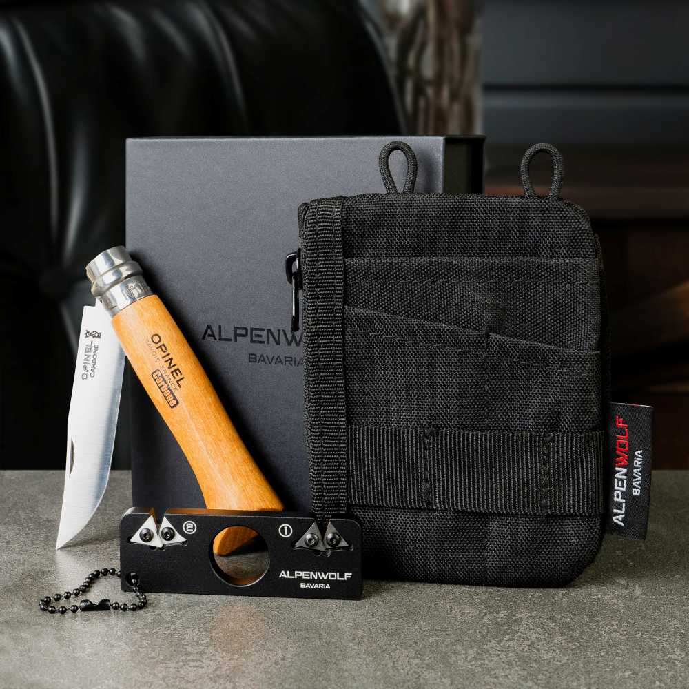 EDC Geschenkset – ASTRA Organizer, Opinel No. 08 Carbon & ALPENWOLF Messerschärfer